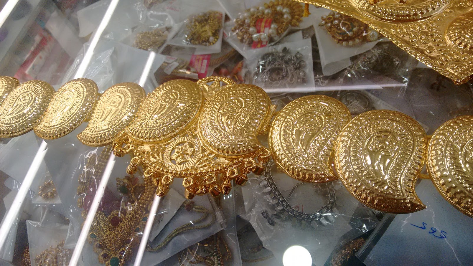 Finance ministry asks PSU banks to review gold loan portfolio