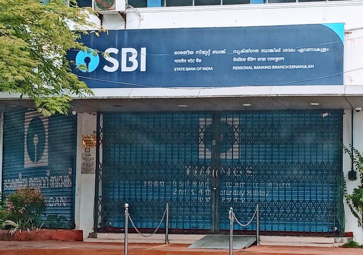 RBI imposes Rs 1 cr fine on SBI for non-compliance